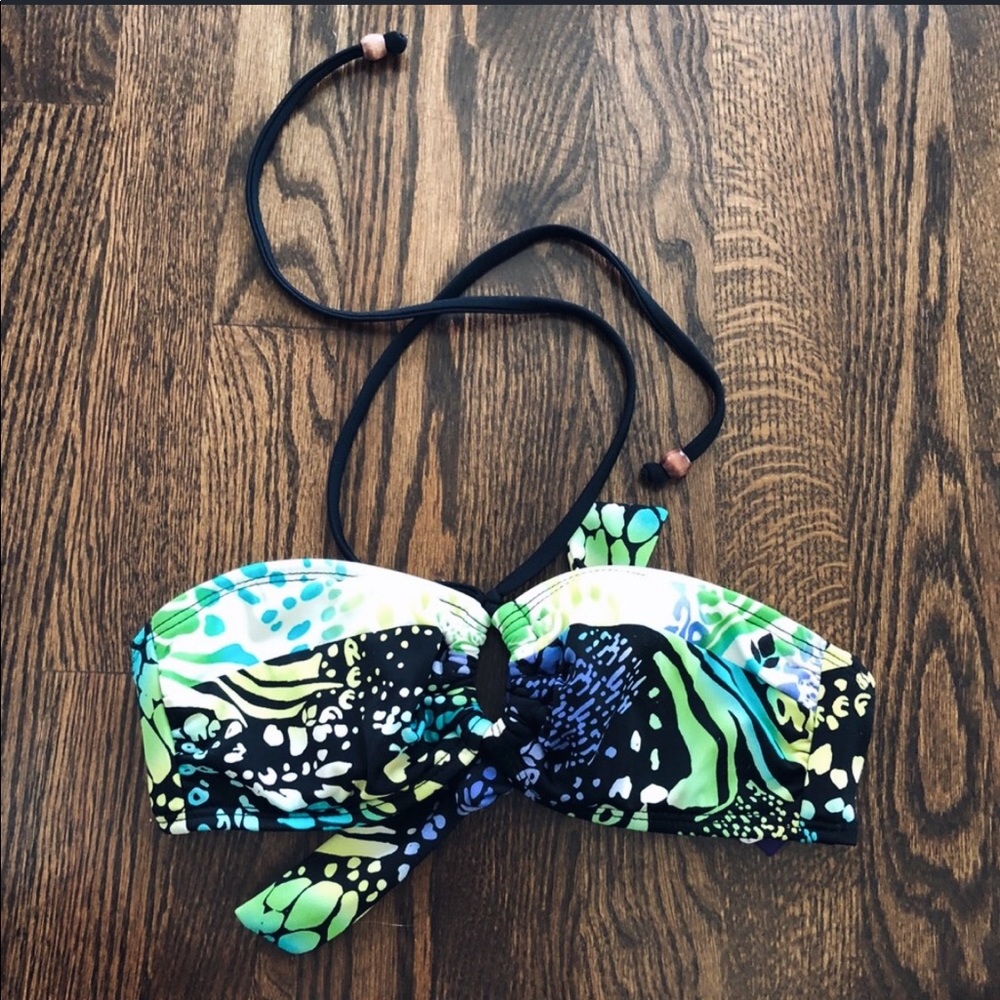 Colorful peephole bandeau bikini top